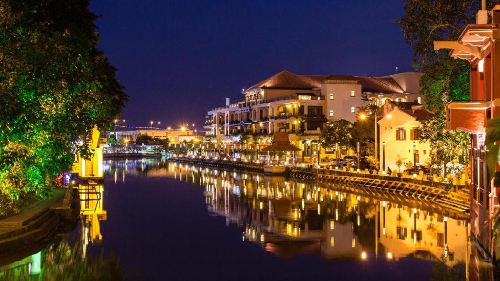 My Jonker Homes Malacca Extérieur photo