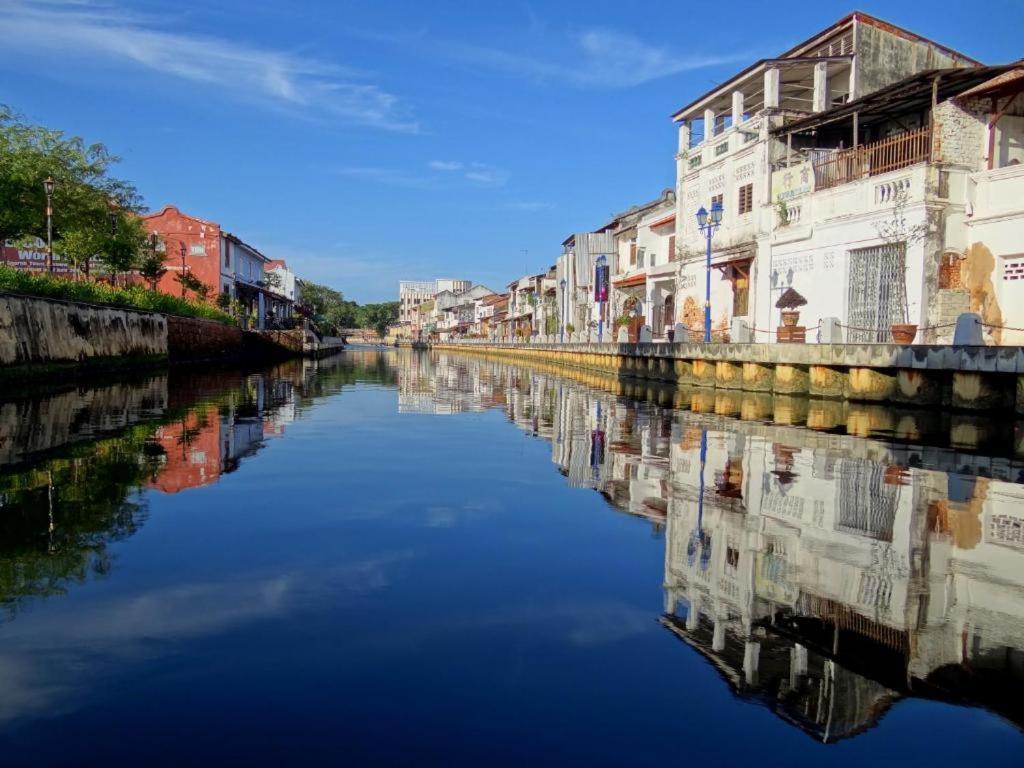 My Jonker Homes Malacca Extérieur photo
